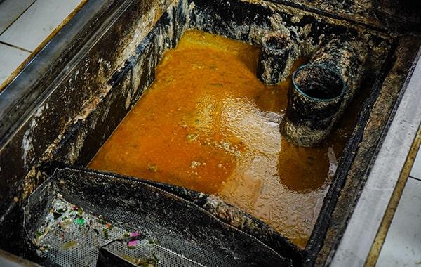 the duration of grease trap cleaning can vary, but it generally takes between 1 to 3 hours to complete